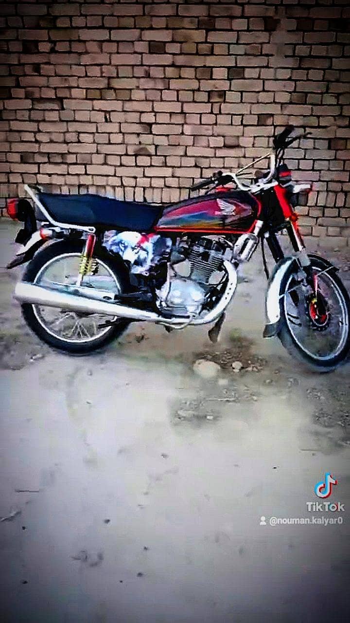 موٹرسایئکل بلکل نیو ہے 0