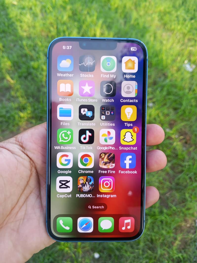 Apple iPhone 13 2