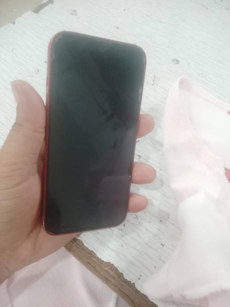Apple iPhone 13 2