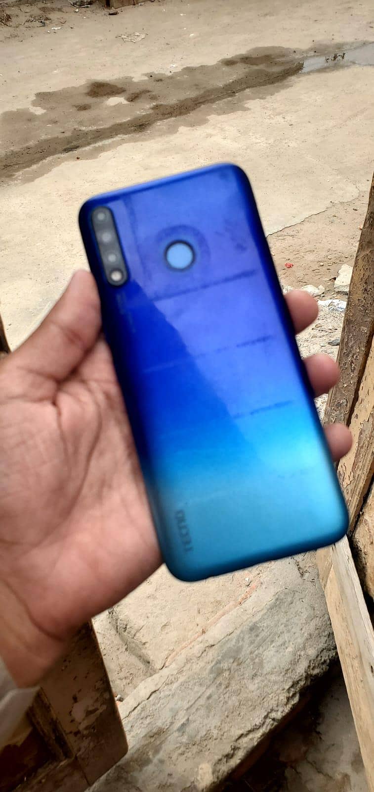Tecno Spark 4 7