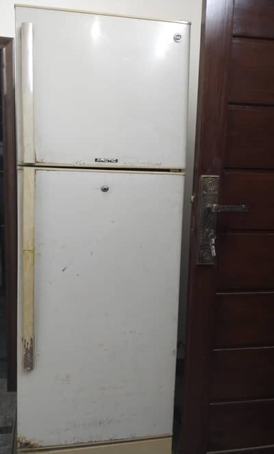 pel fridge urgent sale