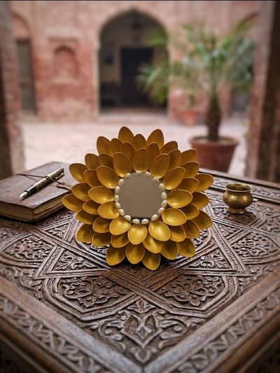 Frame Decor