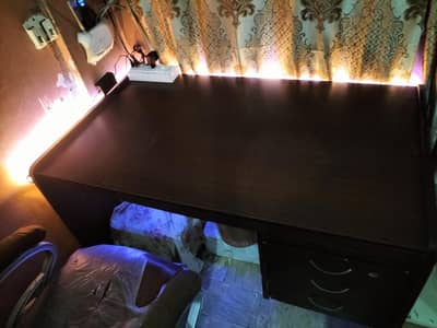 Office Computer Table With 3 Door