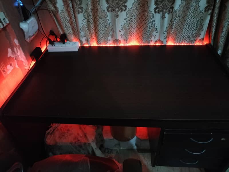 Office Computer Table With 3 Door 2