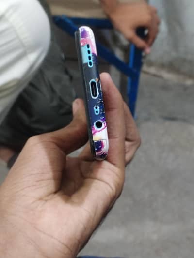 Realme C25