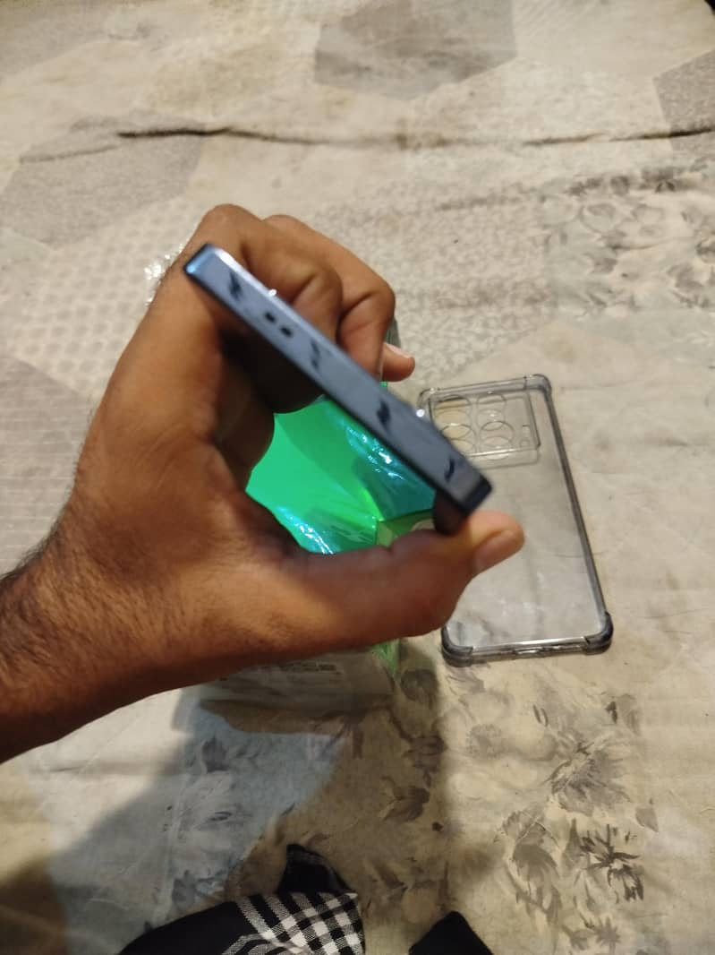 Infinix Note 40 6