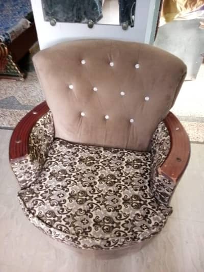 brand new sofa set ha 5 sitter just 2 month used ha