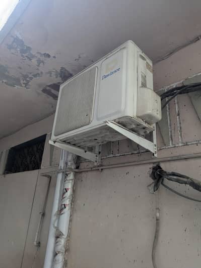 Dawlance Air conditioner.
