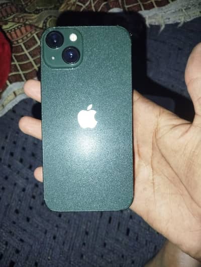Apple iPhone 13