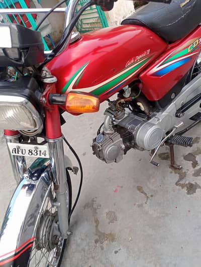 Honda CD 70 bike contact my WhatsApp 03=48=31=51=844