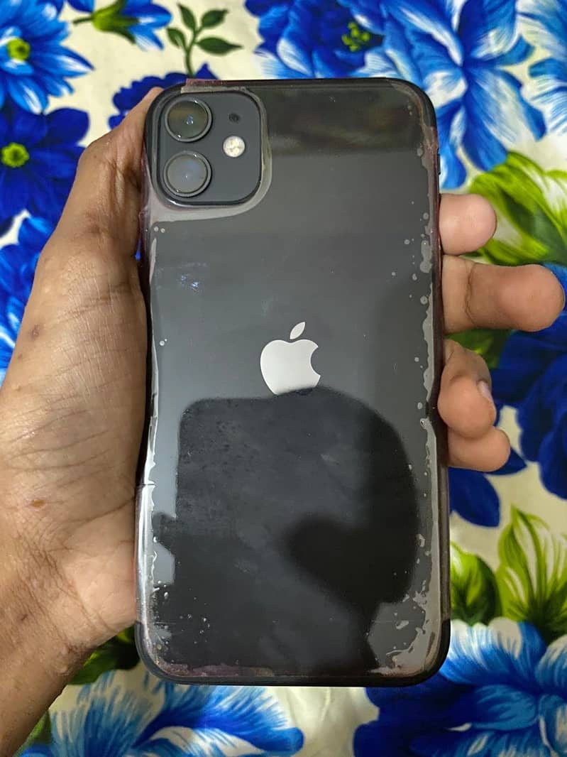 Apple iPhone 11 4