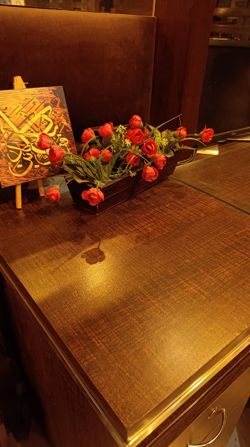 Computer Table 1