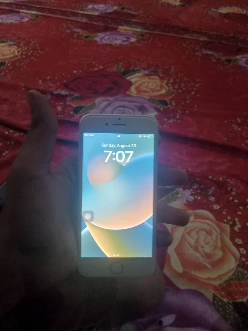 Apple iPhone 8 2