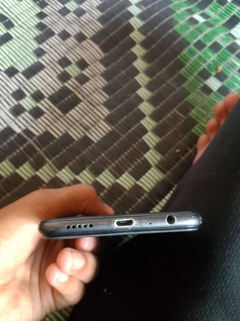 Honor 8X 4