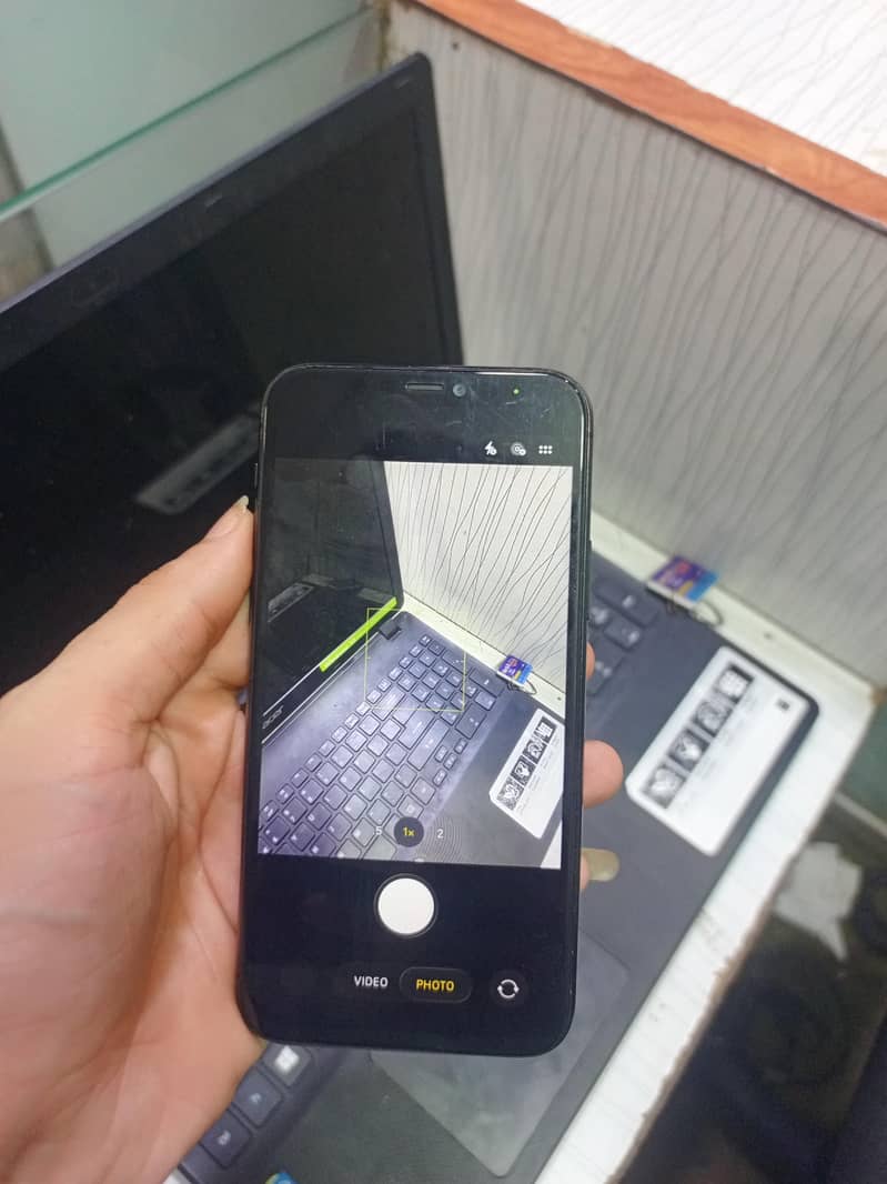 Apple iPhone 11 Pro 1