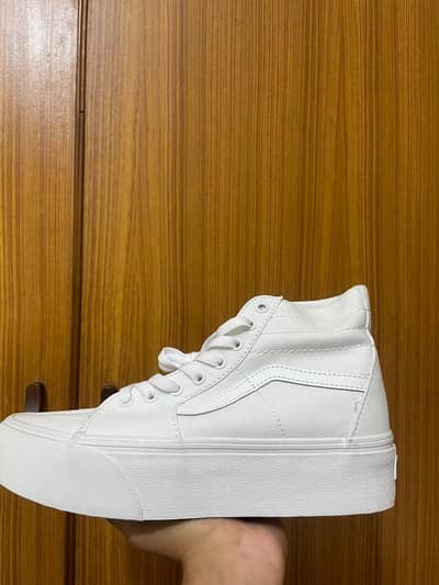 Vans Sk8-Hi Tapered Platform / Stackform in "True White"