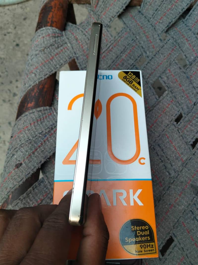 Tecno Spark 20c 1