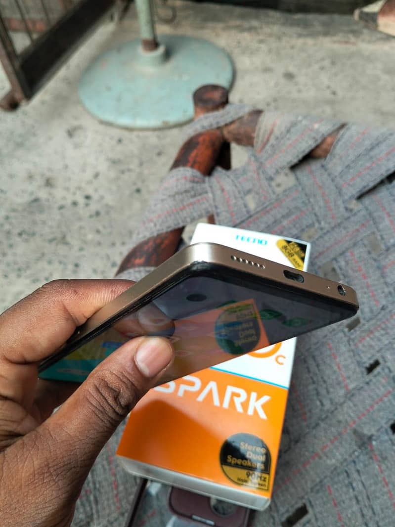 Tecno Spark 20c 5