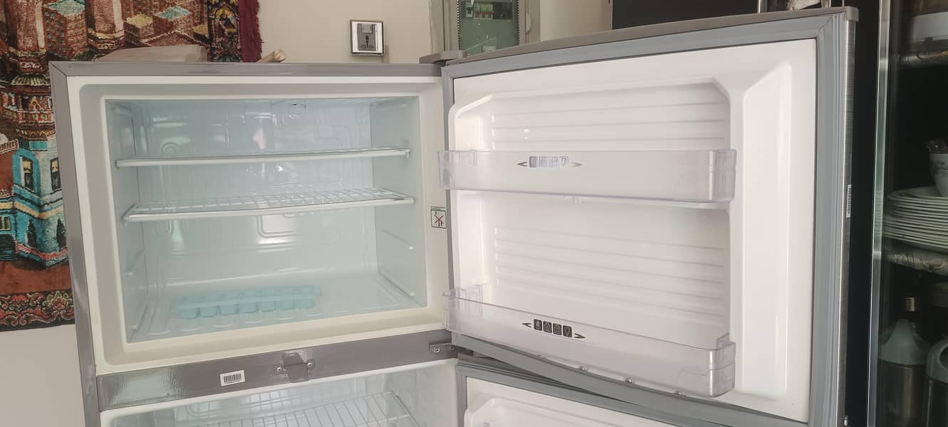 Dawlance refrigerator 9