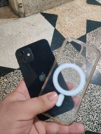 Apple iPhone 12