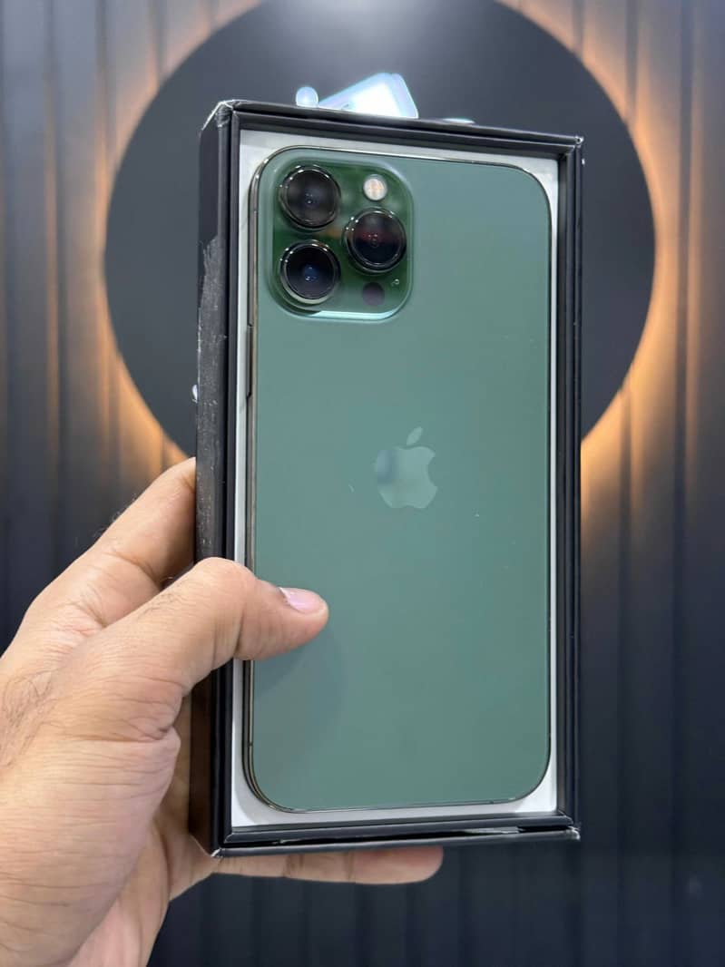 Apple iPhone 13 Pro Max 3
