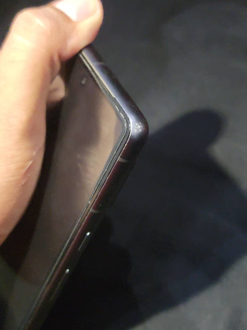 Google Pixel 7 4
