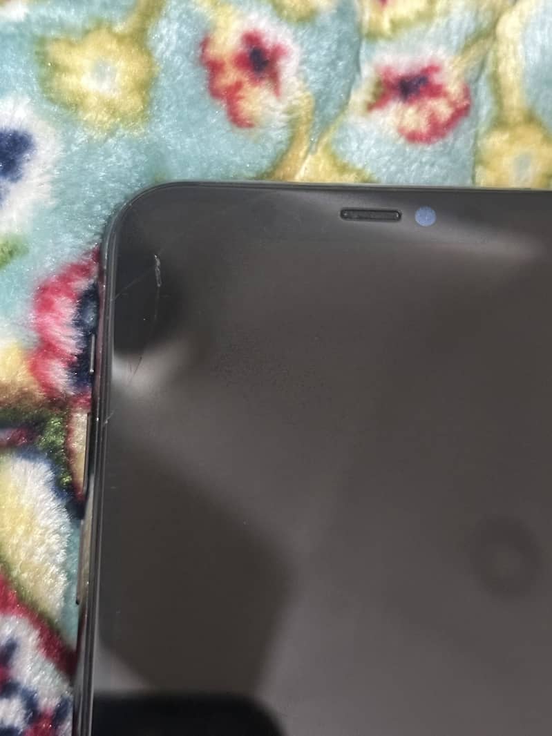 iPhone 11 PRO 7