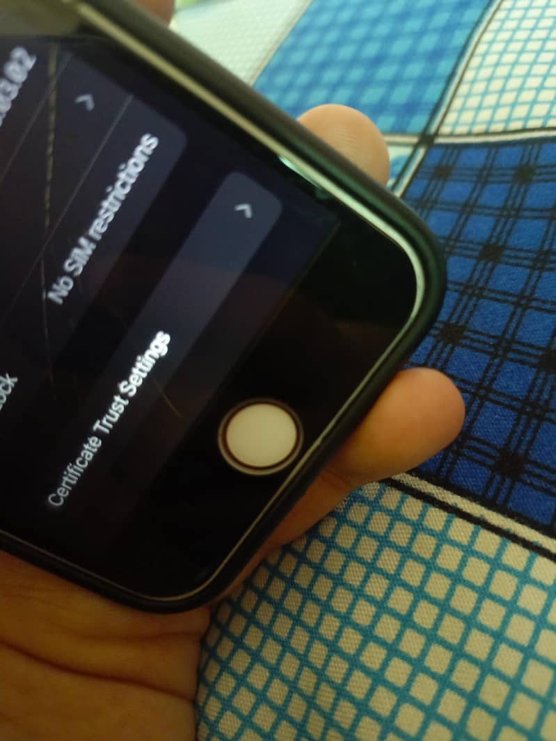 Apple iPhone 7 6