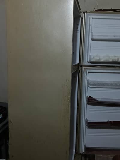 KENWOOD REFRIGERATOR FOR SALE
