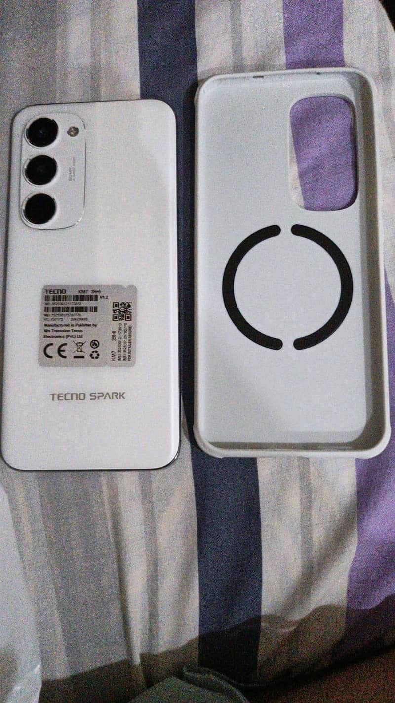 Tecno Spark 40 Pro Plus 0