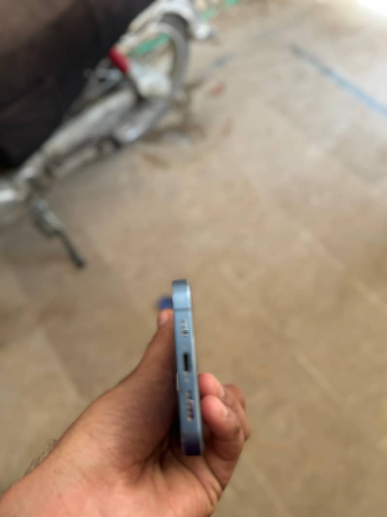 Apple iPhone 13 Pro 1