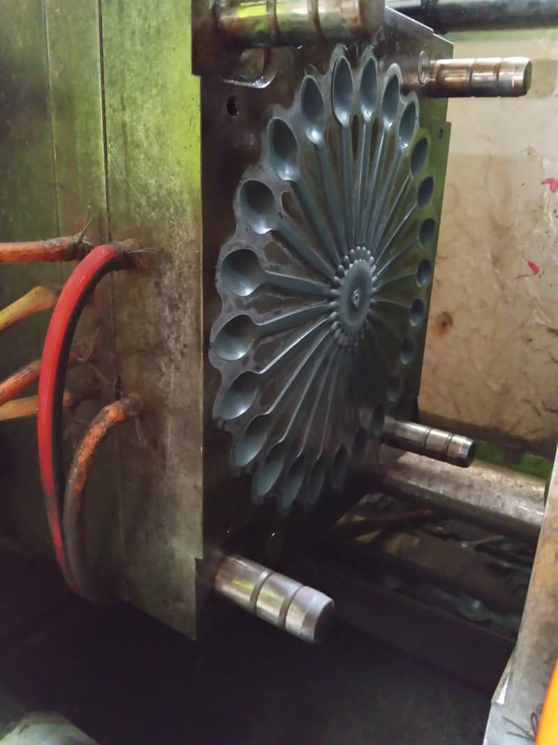 complete moulding setup 5