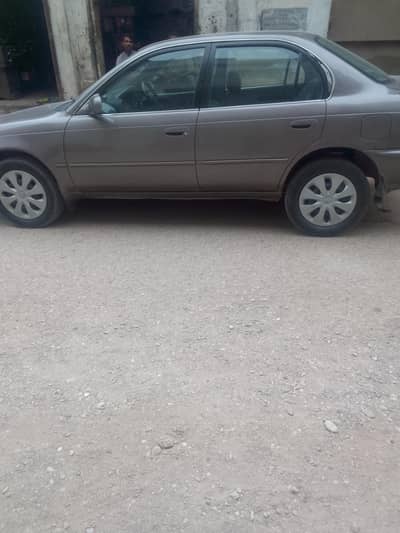 Toyota Corolla GLI 2000