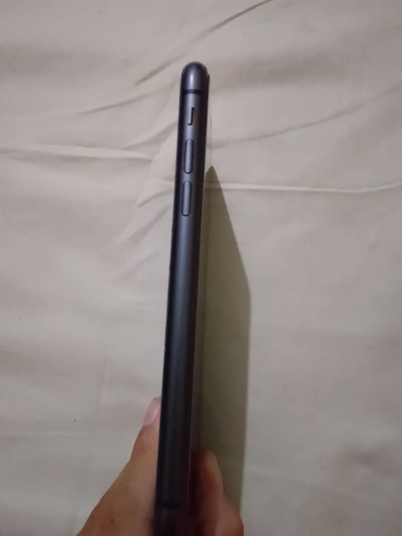 Apple iPhone 11 2