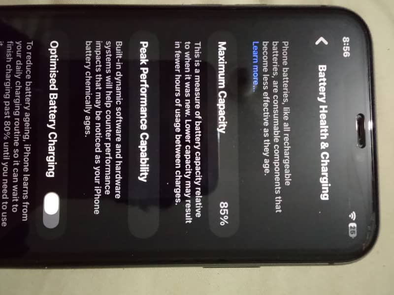Apple iPhone 11 4