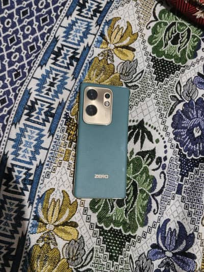 Infinix Zero 30  8 /128 edge  0300 4710561