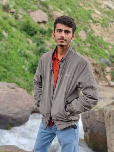 Absam tariq