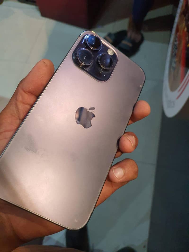 Apple iPhone 14 Pro Max 3