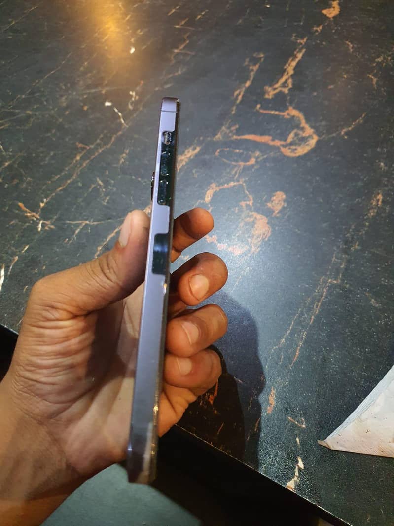 Apple iPhone 14 Pro Max 5