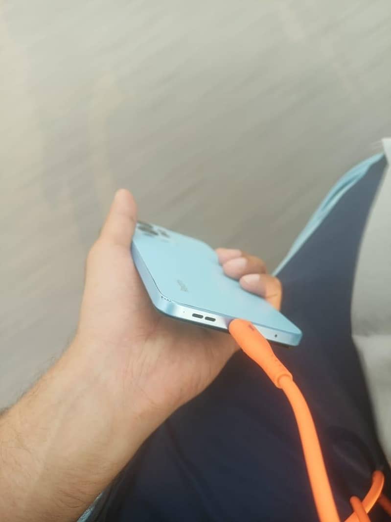 Xiaomi Redmi Note 12 4
