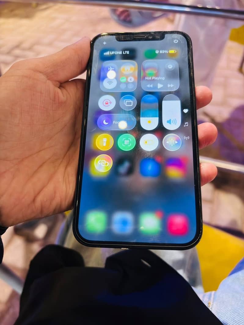Apple iPhone 12 2