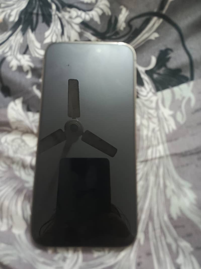Apple iPhone 14 Pro Max 1