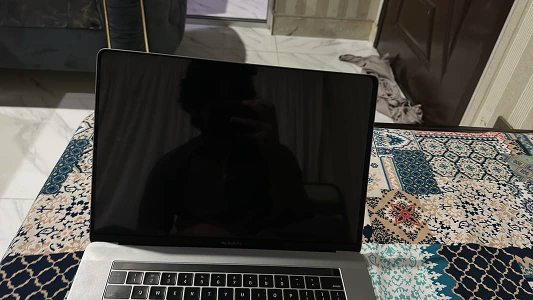 Mack book pro 4