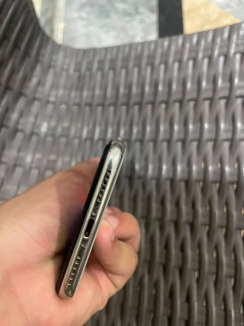 Apple iPhone X 2