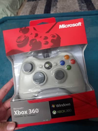Xbox 360 White Wired Controller New