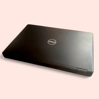 i5 6th Gen | 8GB DDR4 | 100% Batter Health | Intel HD 520 IGPU
