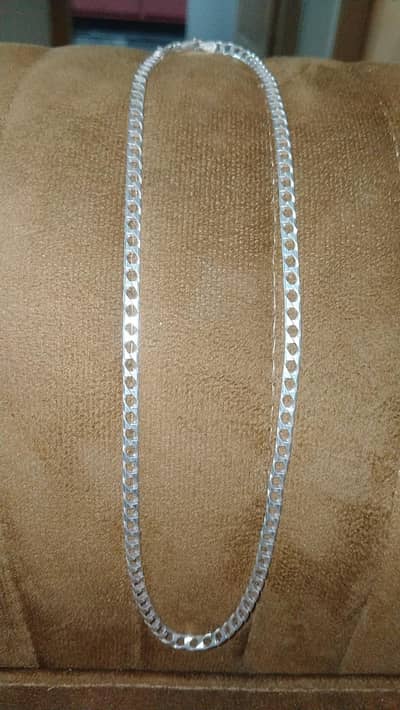 italian chandi chain