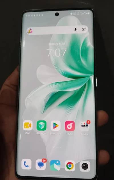 Vivo V30
