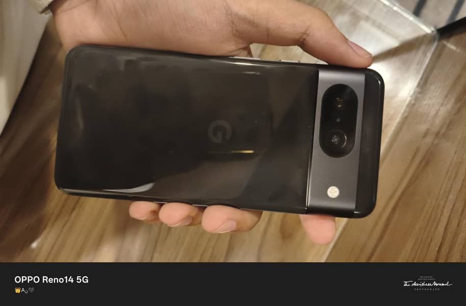 Google Pixel 8 4