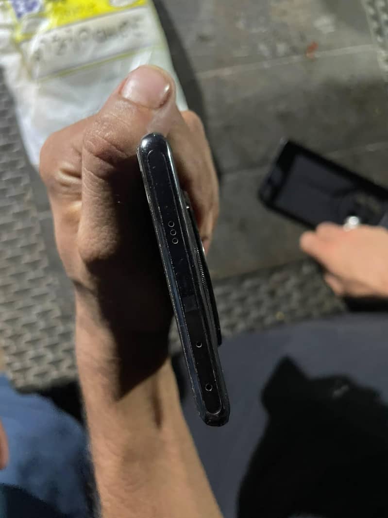Infinix Zero 40 4